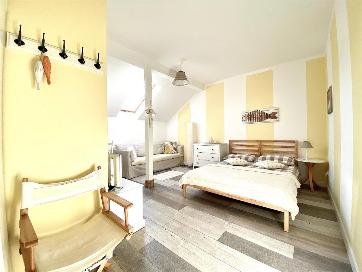 Szary Domek Apartamenty Ustka Ngoại thất bức ảnh