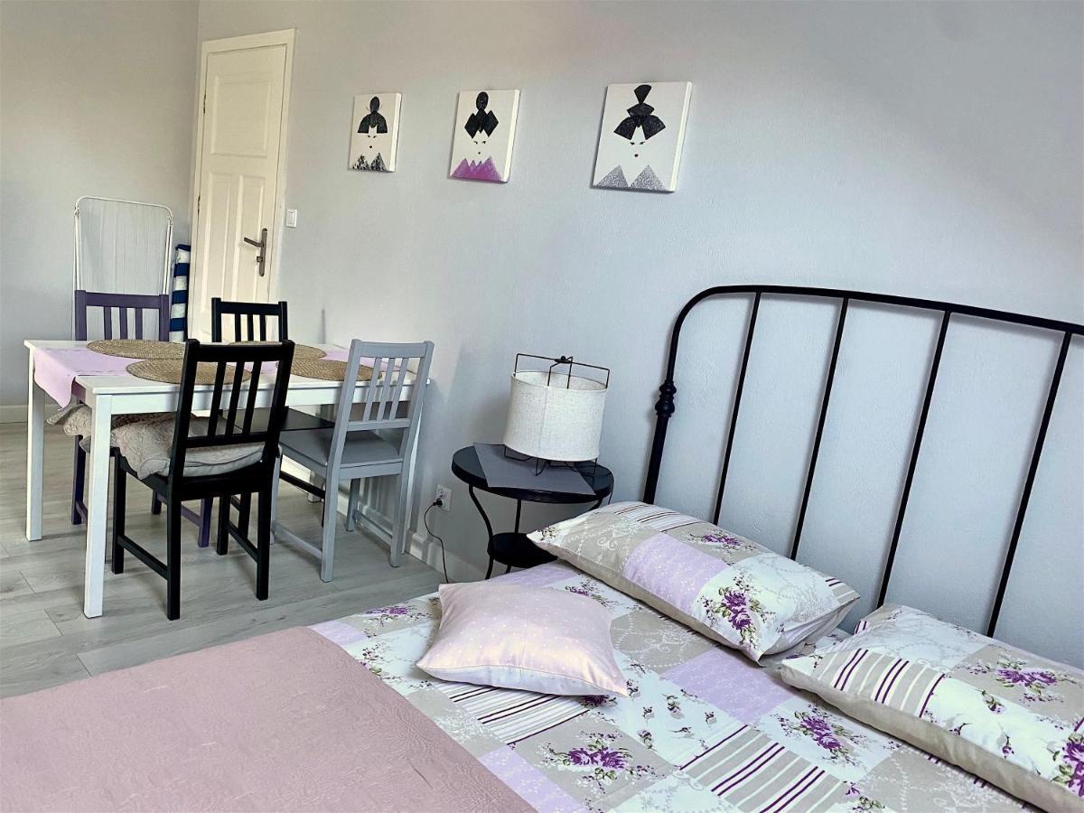 Szary Domek Apartamenty Ustka Ngoại thất bức ảnh